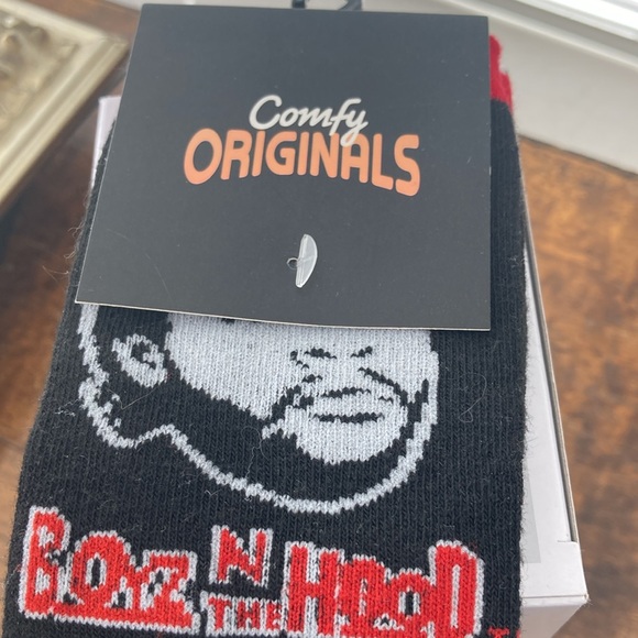 NWOT Retro Socks - Picture 5 of 7